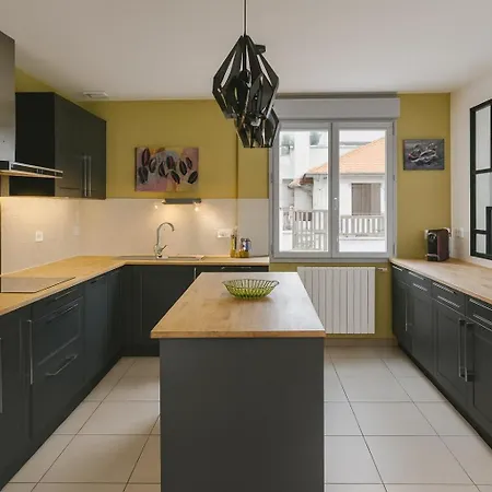 Maison Chardonnerets - Poitiers بيت ضيافة بواتييه