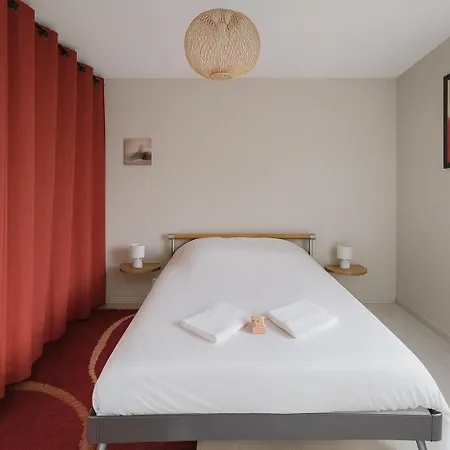 Maison Chardonnerets - Poitiers بيت ضيافة