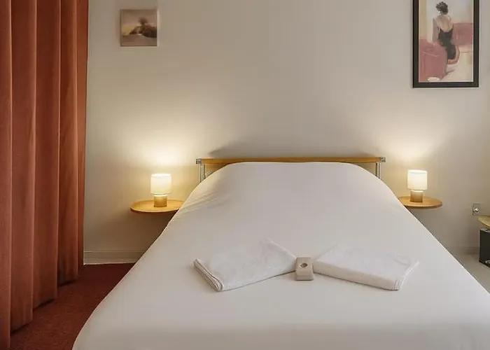 Maison Chardonnerets - Poitiers بيت ضيافة بواتييه